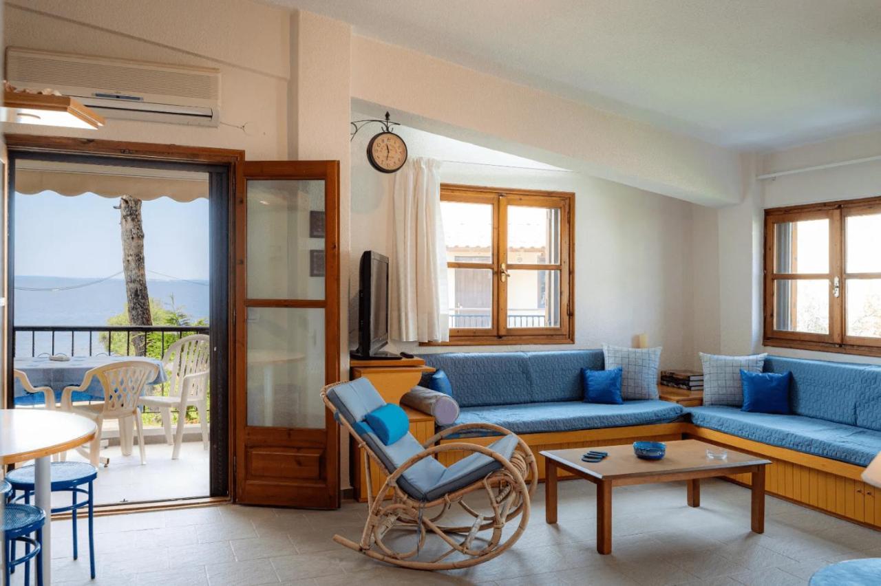 Seahouse With View Daire Psakoudia Dış mekan fotoğraf